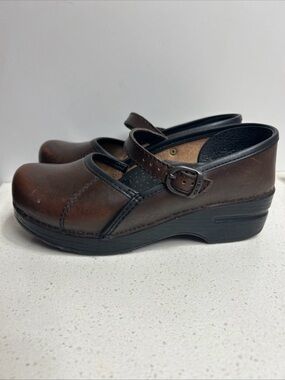 Dansko Brown Leather Mary Jane Clog - Buckle Strap 35